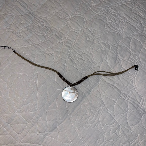 Lia Sophia Harvest Moon Mother of Pearl or Abalone Cord Necklace 18” - Picture 4 of 4